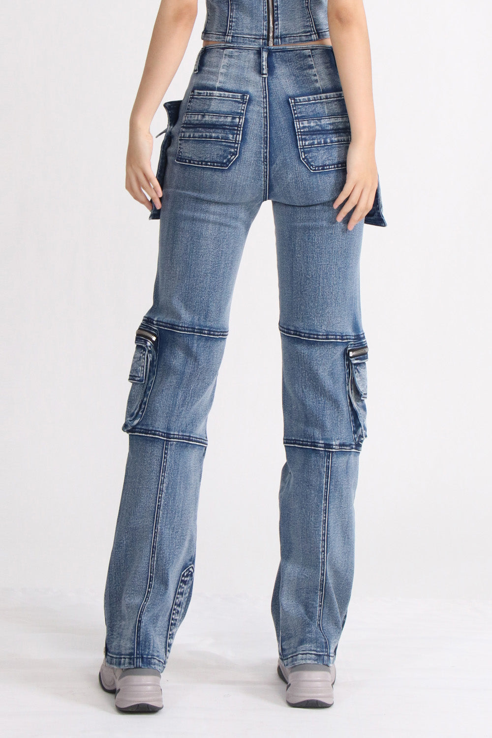 High-Rise Cargo Jeans - Blue