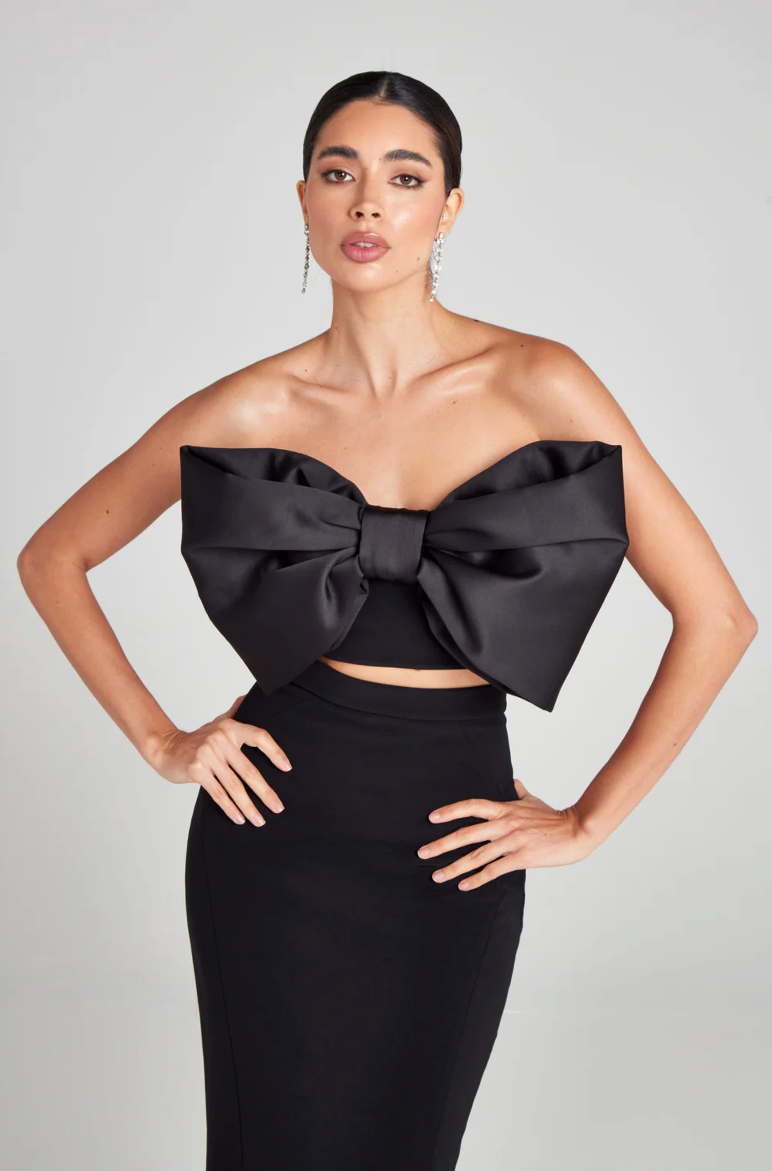 Solène bowknot scoop-back top in Black