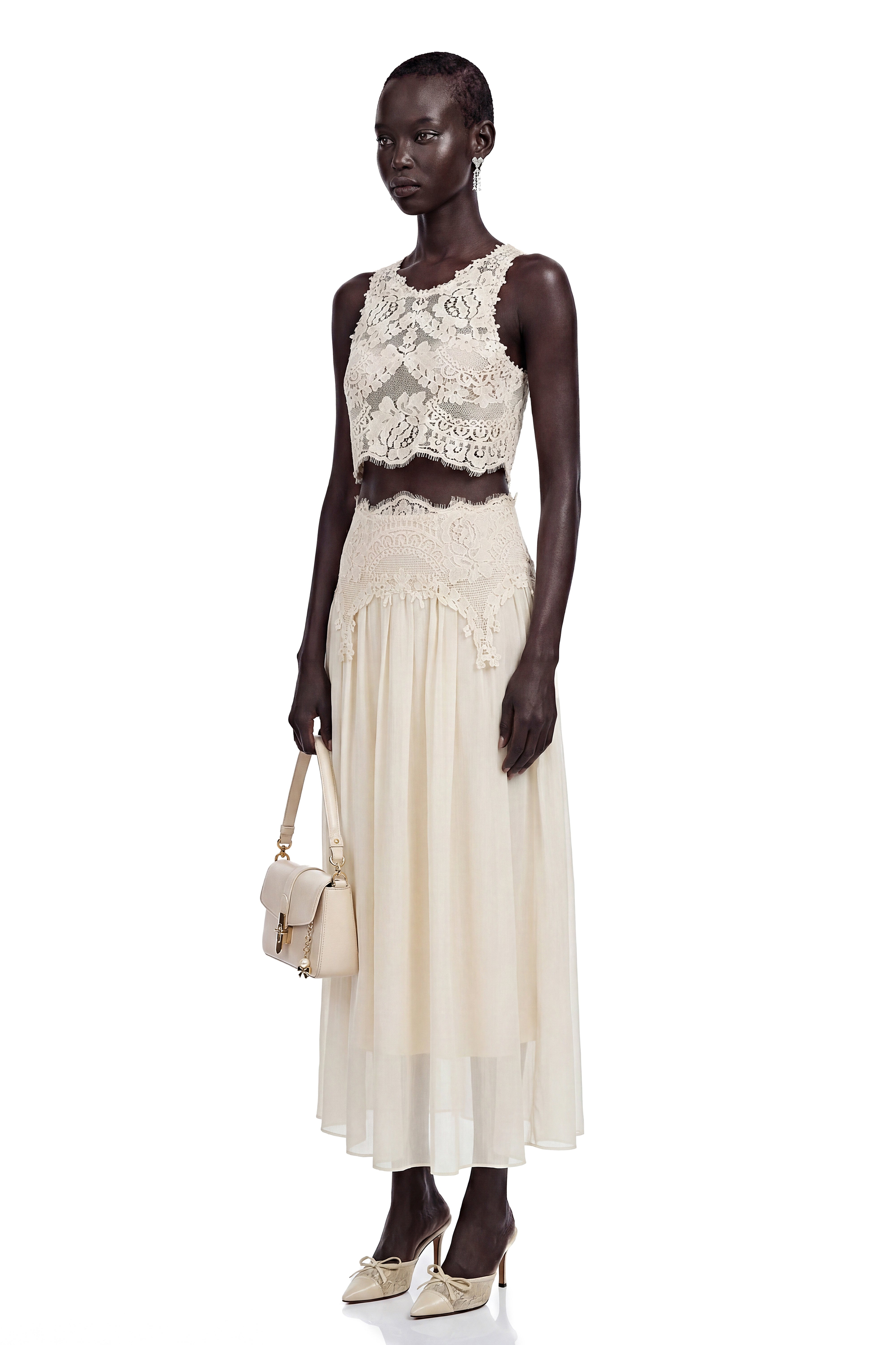 Wurdiz Cream Floral Lace Top & Chiffon Skirt Set