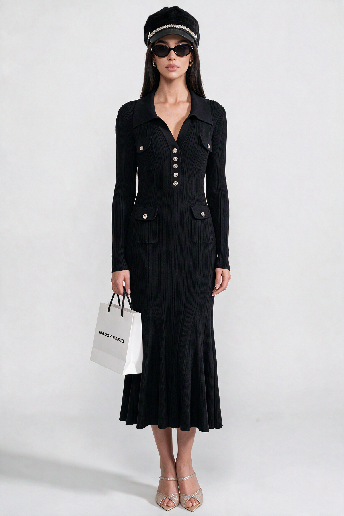Elegant Ribbed Dress With Long Sleeves - Black