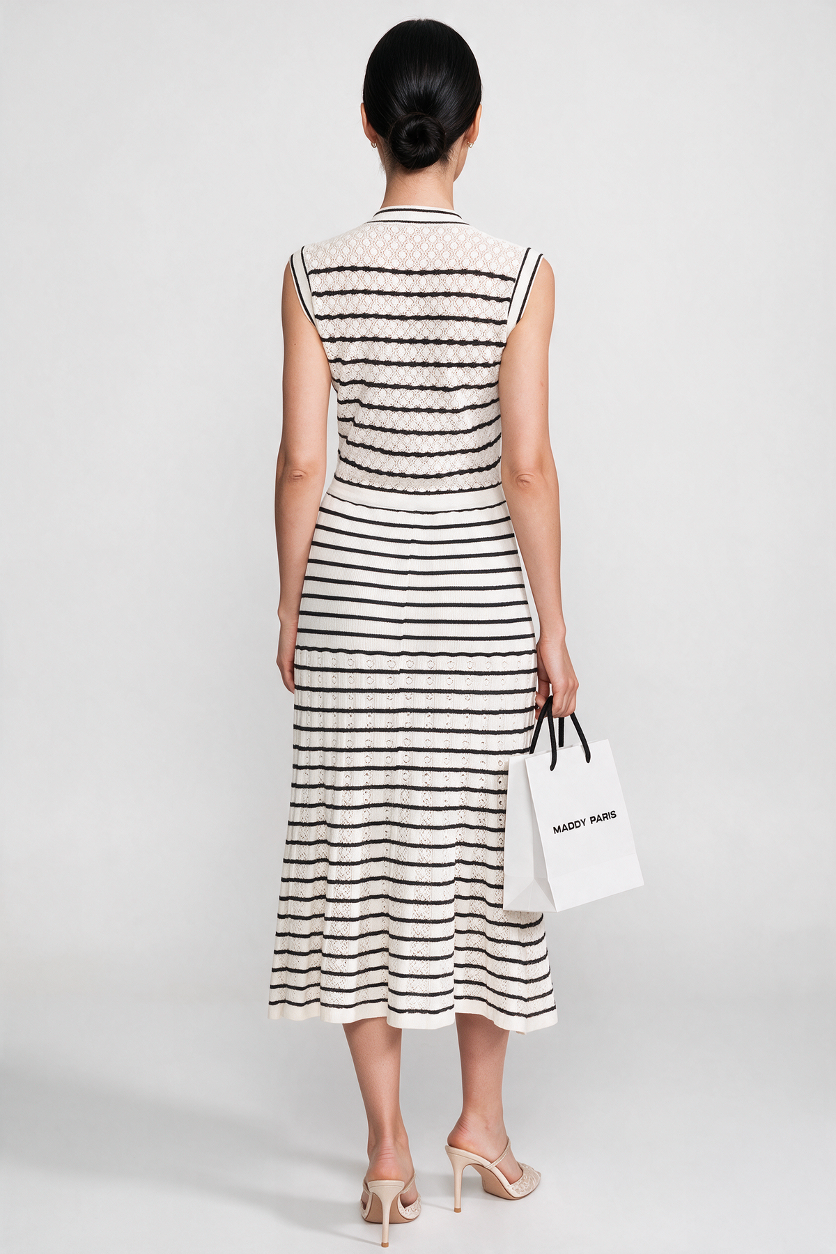 Striped Sleeveless Knit Midi Dress With V-Neck And Gold Buttons - White/Black