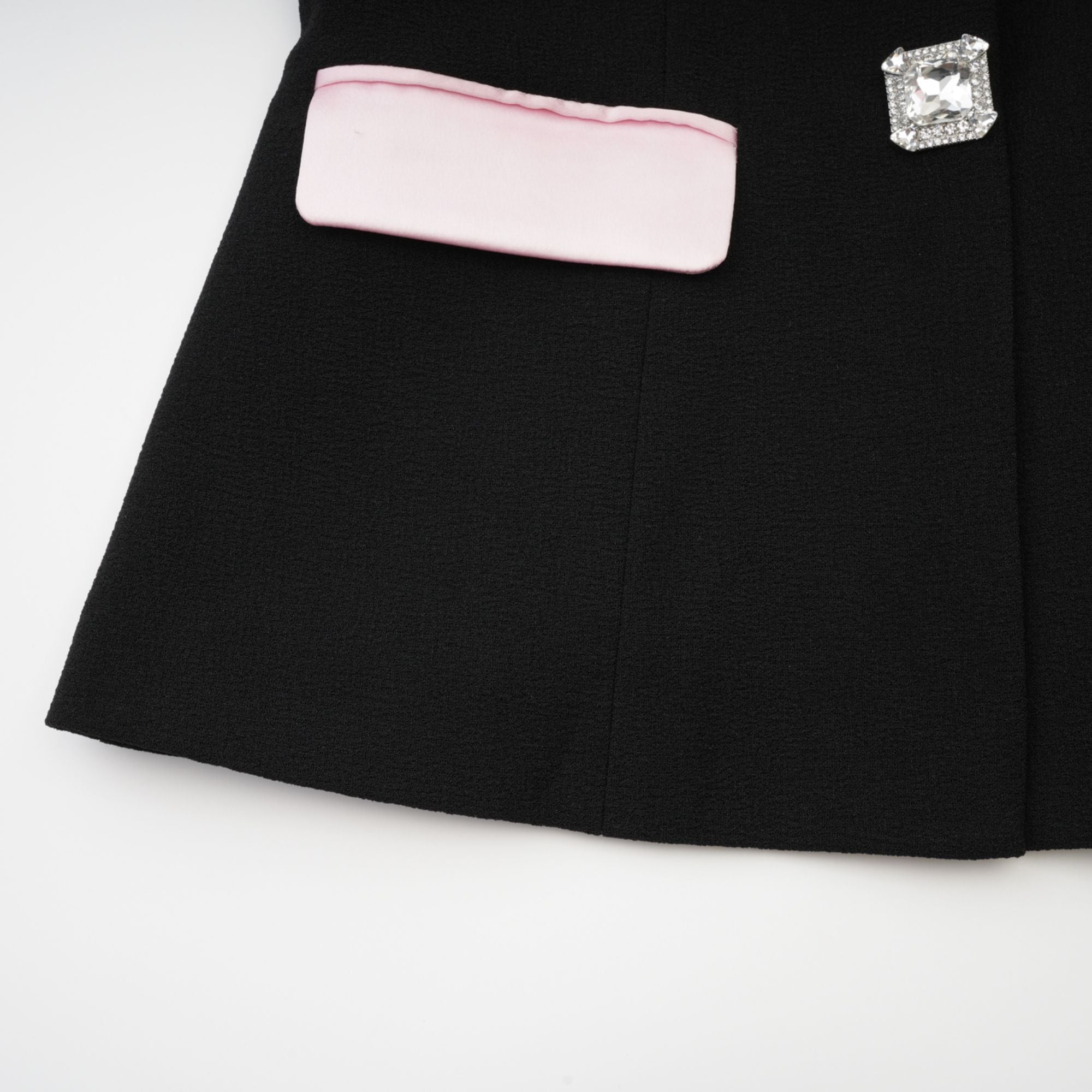 Uaine Black Two-Piece Jacket and Skirt Set (Final Sale-US Only)