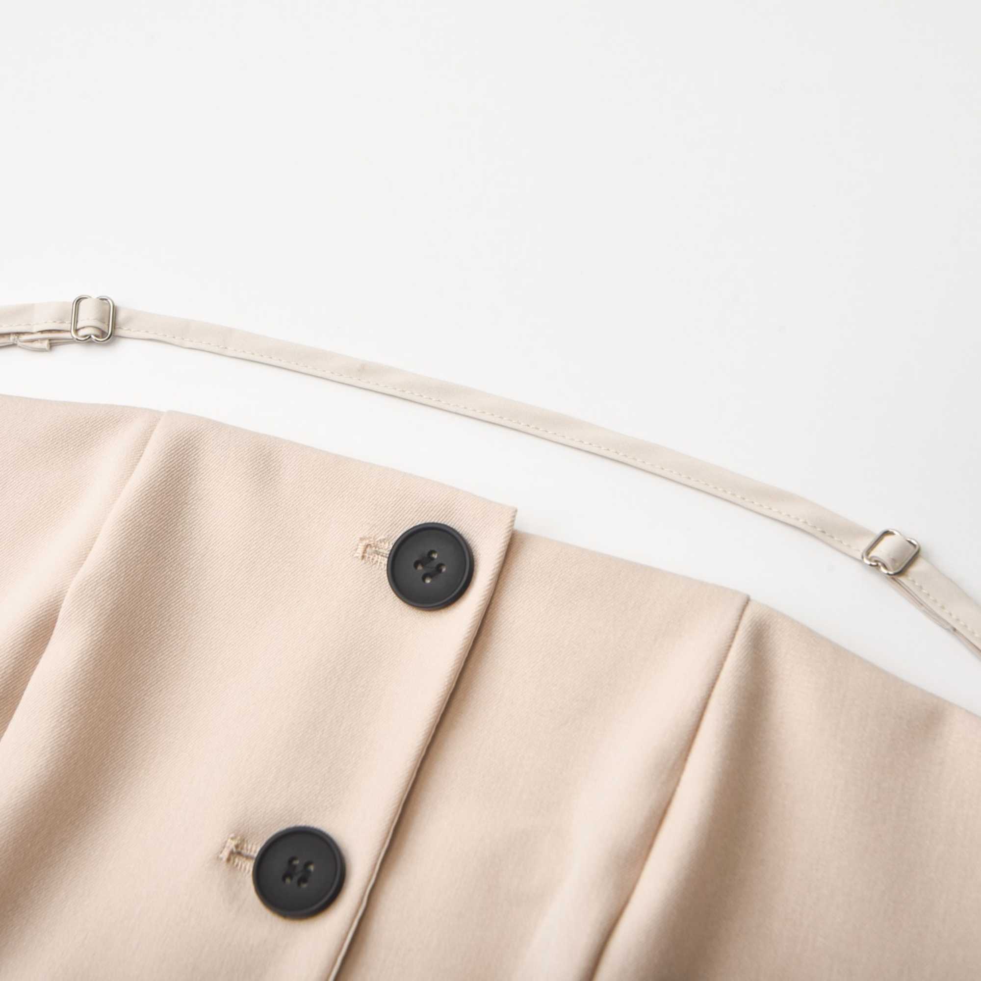 Naomi button-detail crop top