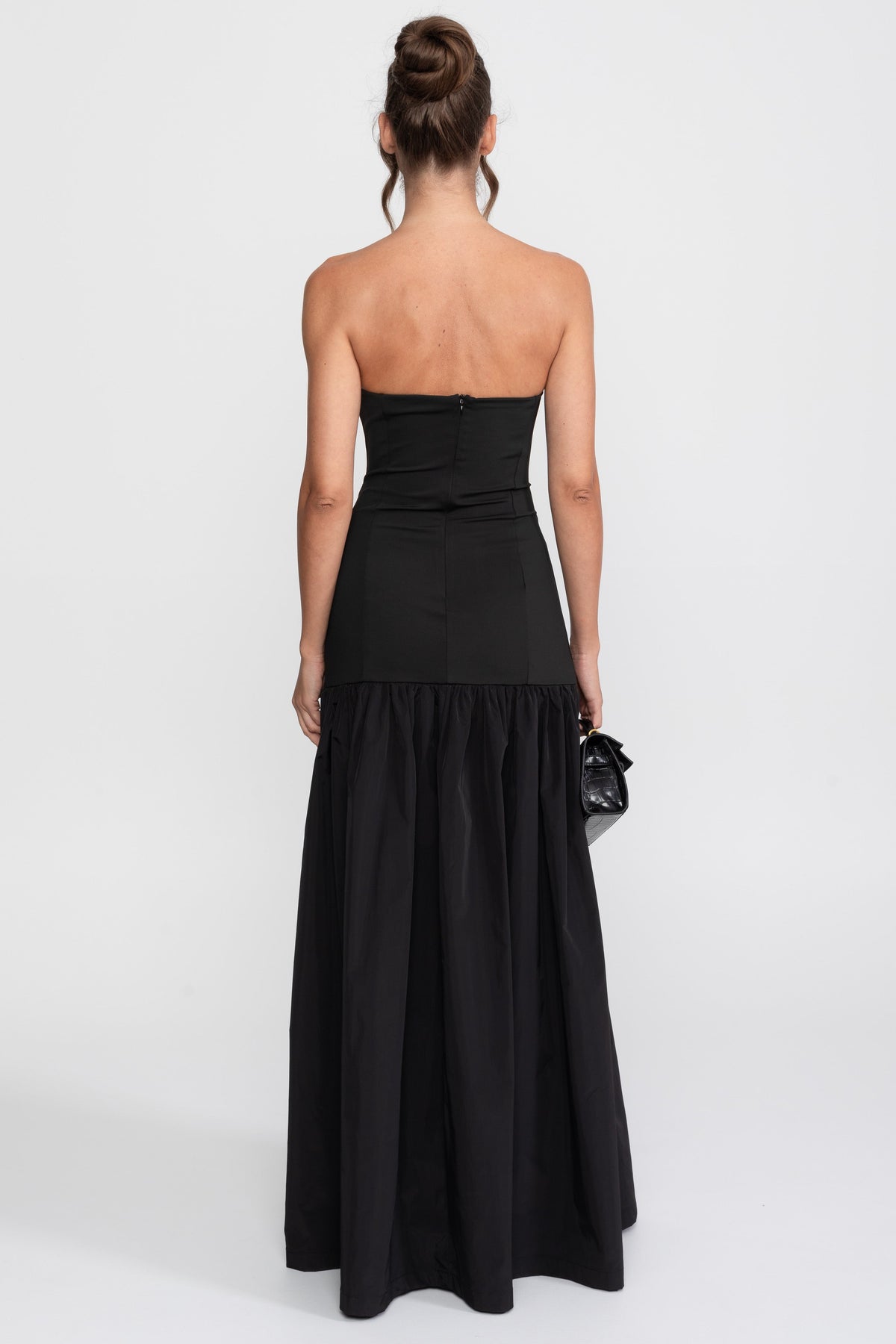 Cutout Sweetheart Drop-Waist Gown With Gathered Skirt - Black