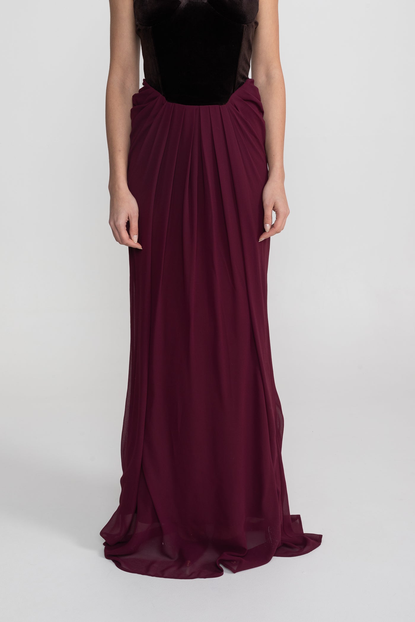 Maxi Dress With Velvet Corset Bodice And Flowing Skirt - Burgundy
