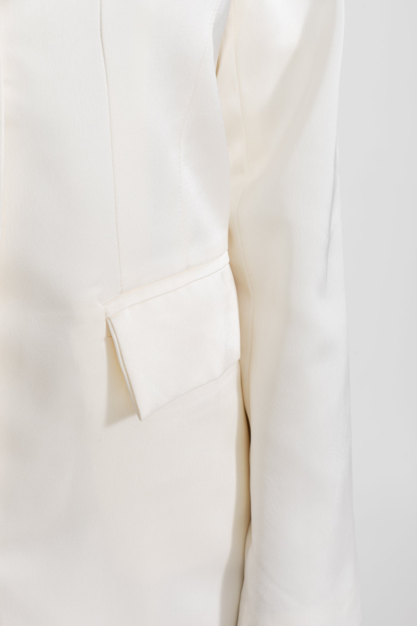 Satin Rose Embellished Blazer Dress – Ivoire