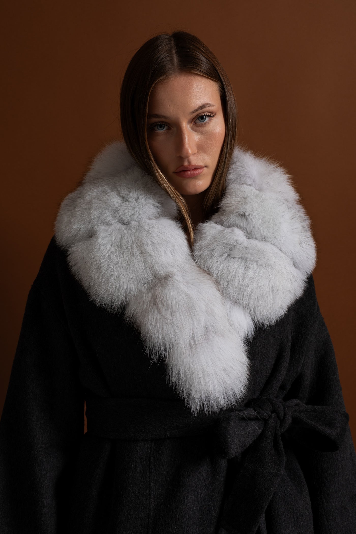 Wool Wrap Coat with Fox Fur Collar And Tie Belt – Black/Gray
