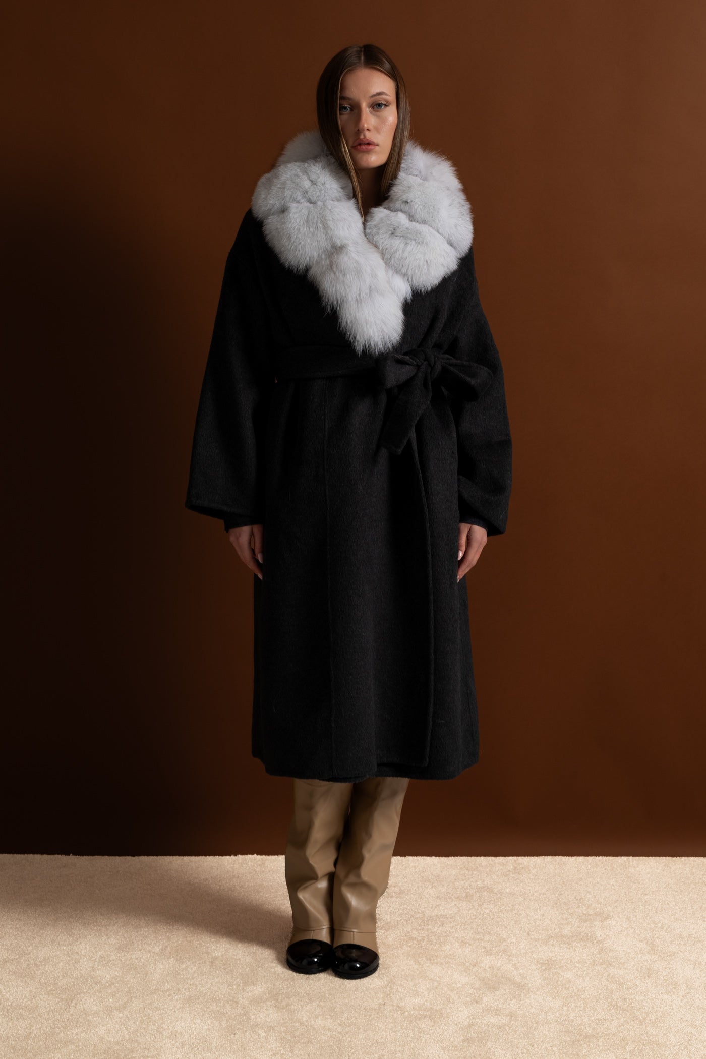 Wool Wrap Coat with Fox Fur Collar And Tie Belt – Black/Gray