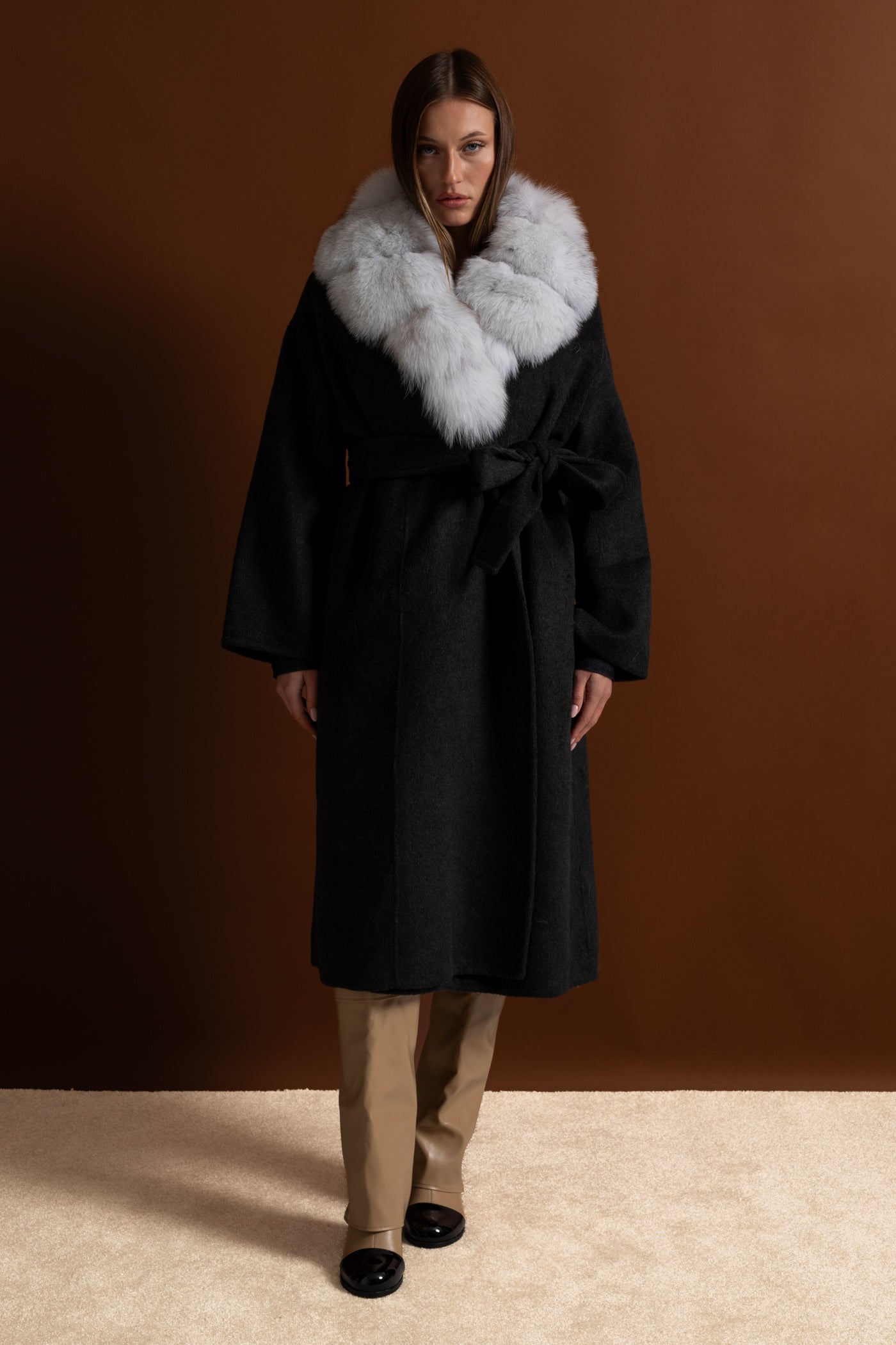 Wool Wrap Coat with Fox Fur Collar And Tie Belt – Black/Gray