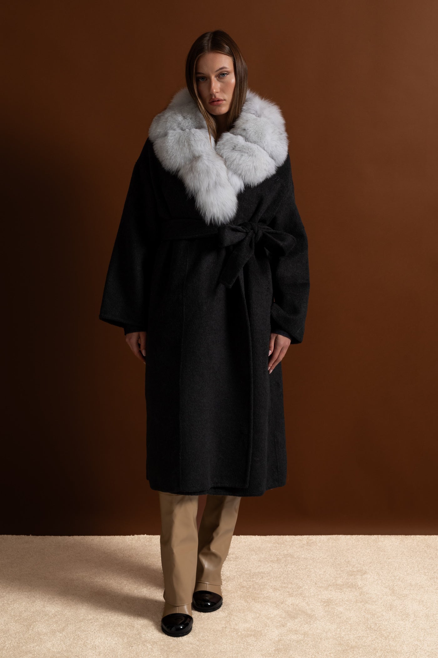 Wool Wrap Coat with Fox Fur Collar And Tie Belt – Black/Gray