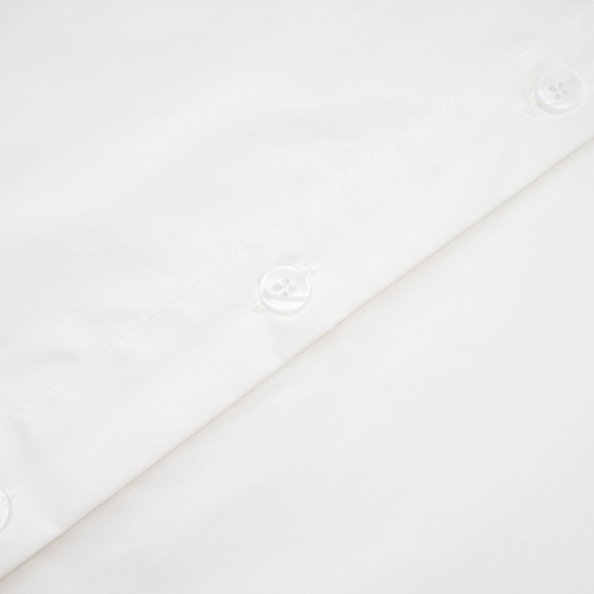 Solène white pointed-collar shirt